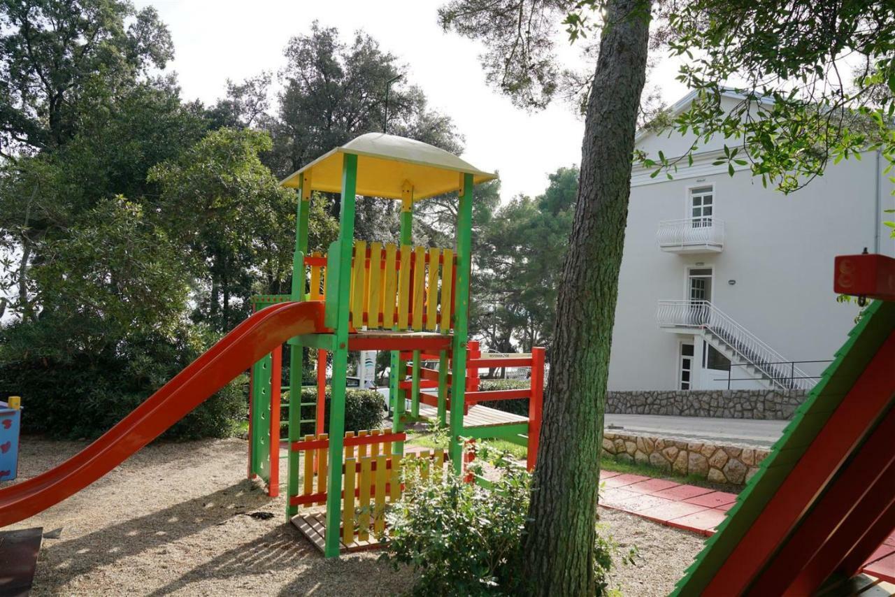 Sesar Apartments Krk - No. 1 Iva Krk Town Exterior photo